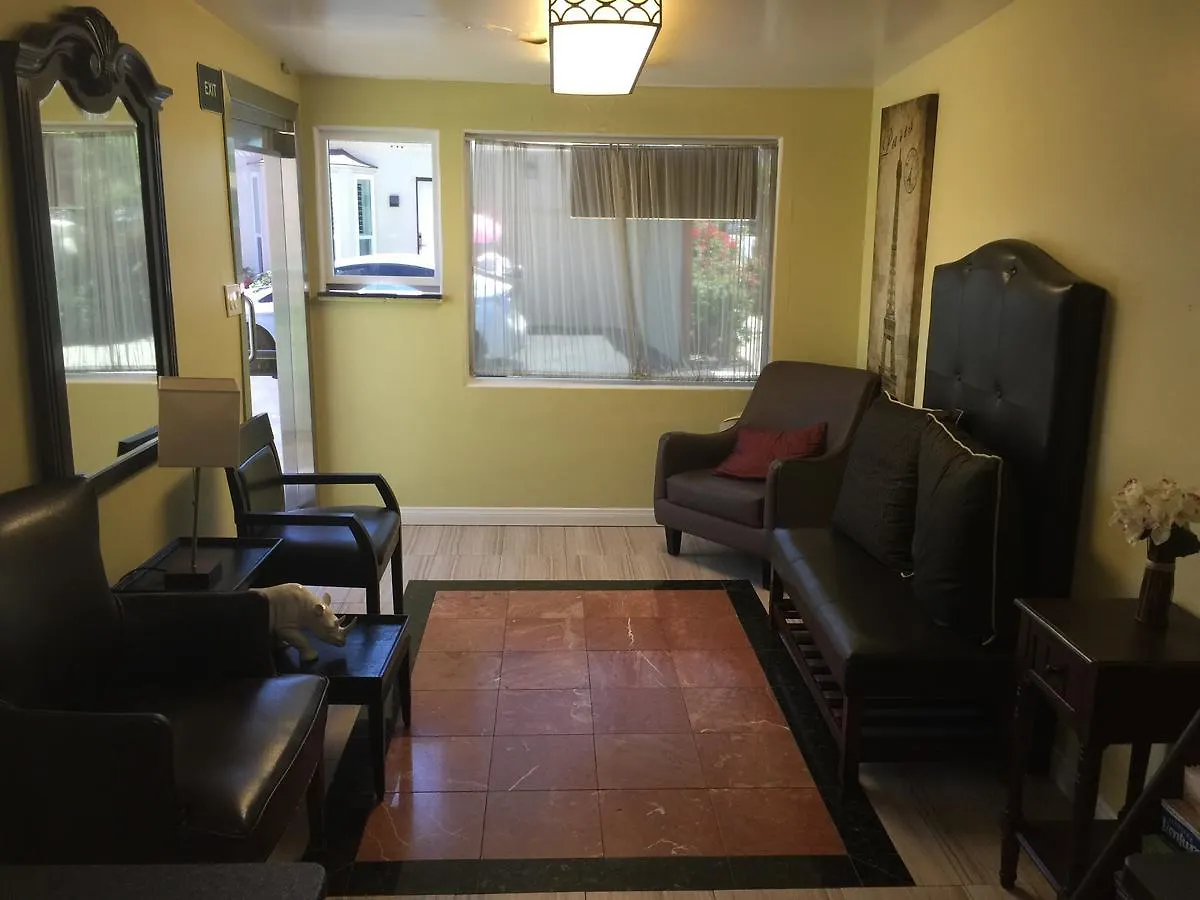 לוס אנג'לס El Royale Hotel - Near Universal Studios Hollywood  לוס אנג'לס
