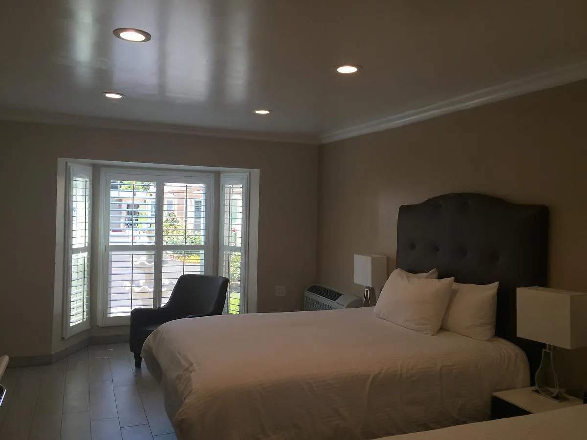 ****  לוס אנג'לס El Royale Hotel - Near Universal Studios Hollywood ארצות הברית